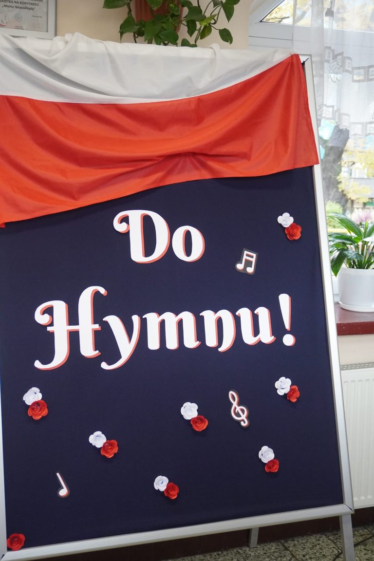 Read more about the article Nasz udział w akcji ,,Szkoła do Hymnu”