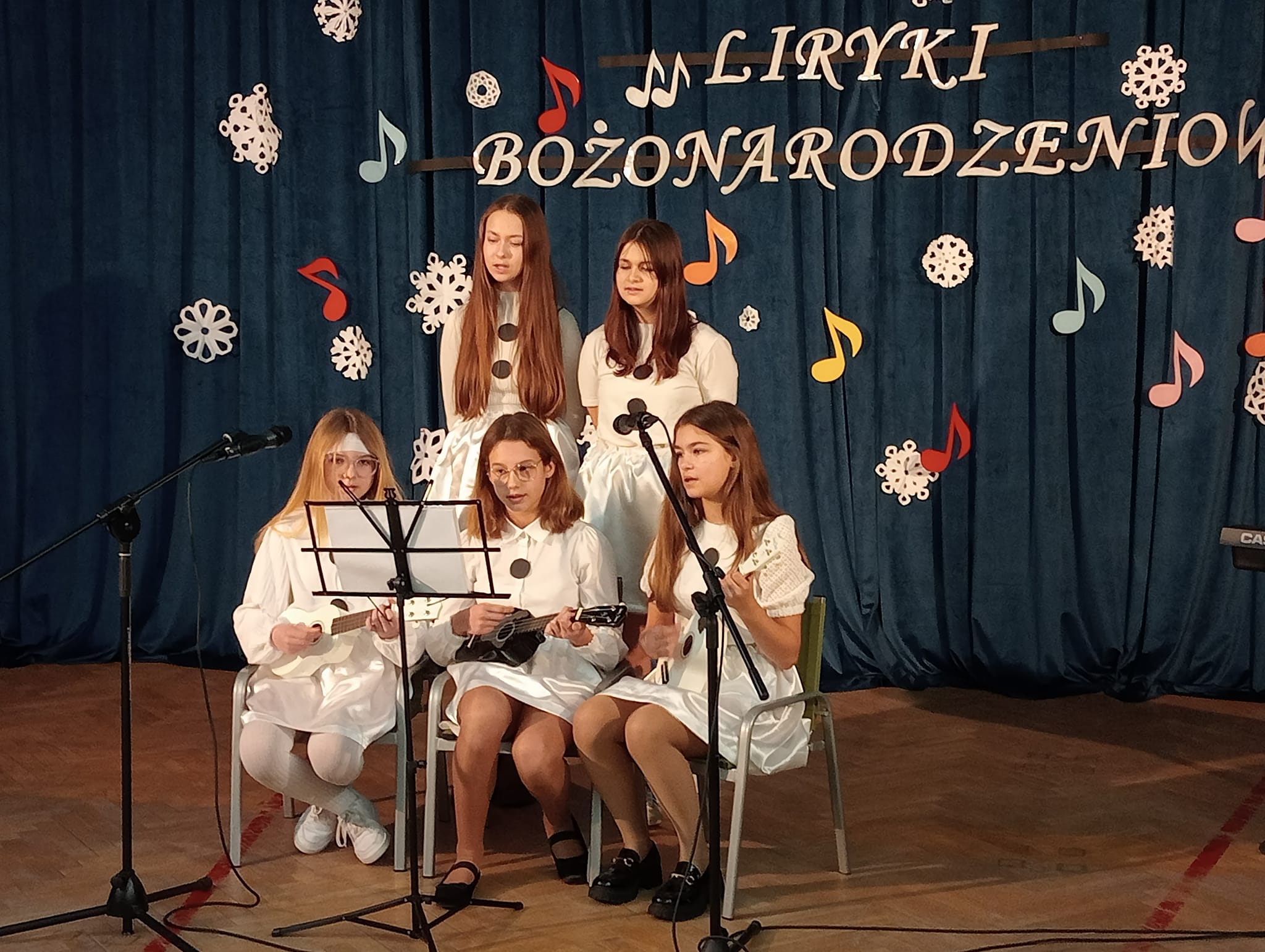 You are currently viewing Nasz udział w VIII edycji Międzyszkolnego Konkursu Piosenki Obcojęzycznej