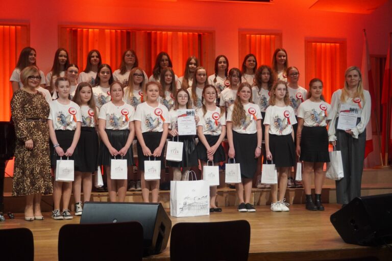 Read more about the article I MIEJSCE w X Gorlickim Konkursie Pieśni Patriotycznej