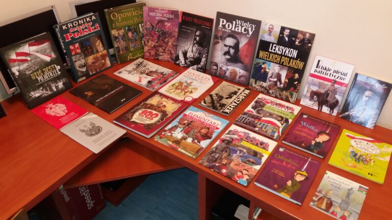 Read more about the article Propozycje biblioteczne z okazji Święta Niepodległości – 11 listopada 2025