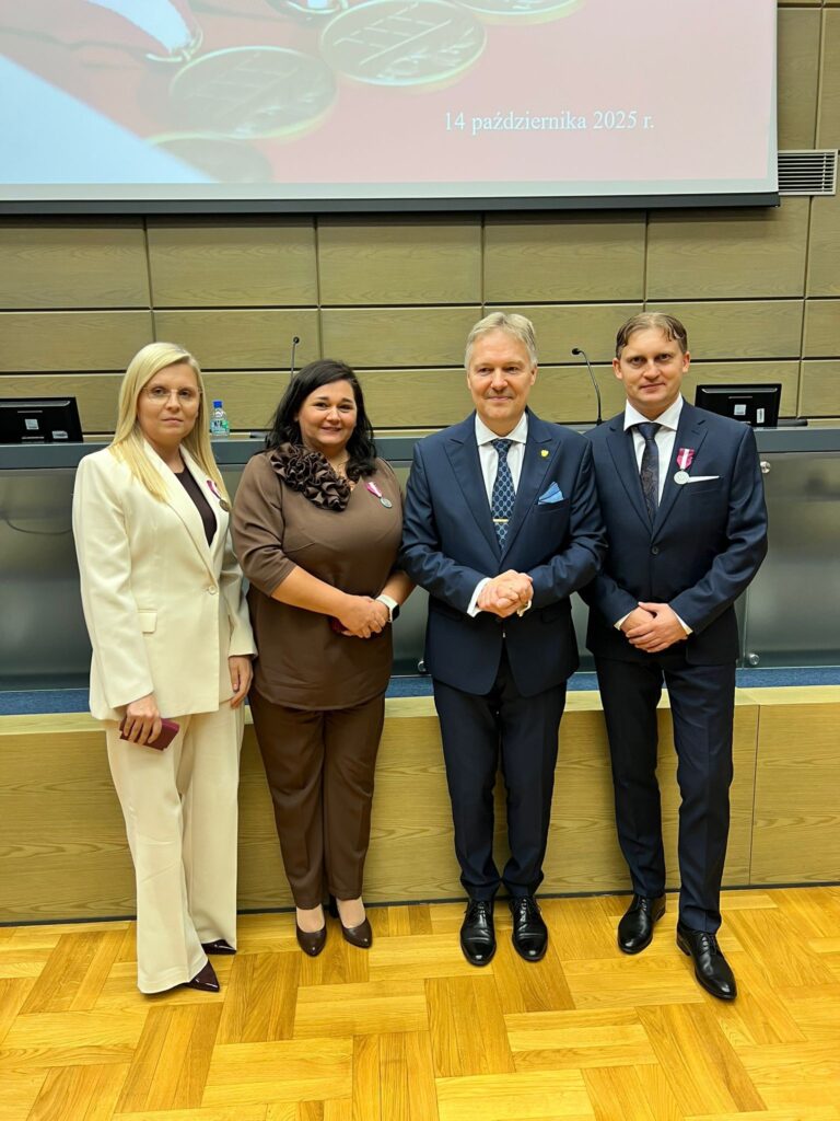 Read more about the article Wojewódzkie uroczystości z okazji Święta Komisji Edukacji Narodowe