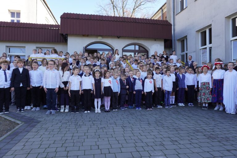 Read more about the article Szkoła do Hymnu 2025